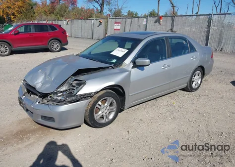 2006 Honda Accord 2.4 Ex из США, поврежденный, VIN 1HGCM56836A039083
